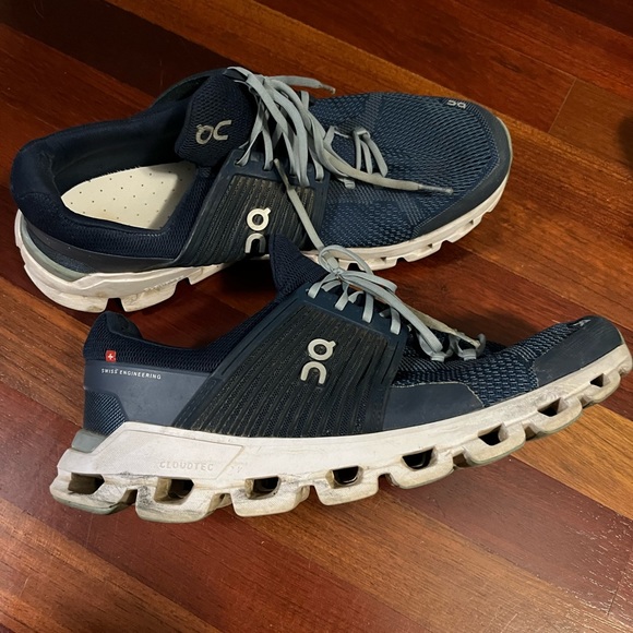 ON running cloudswift size 12 - Picture 2 of 4